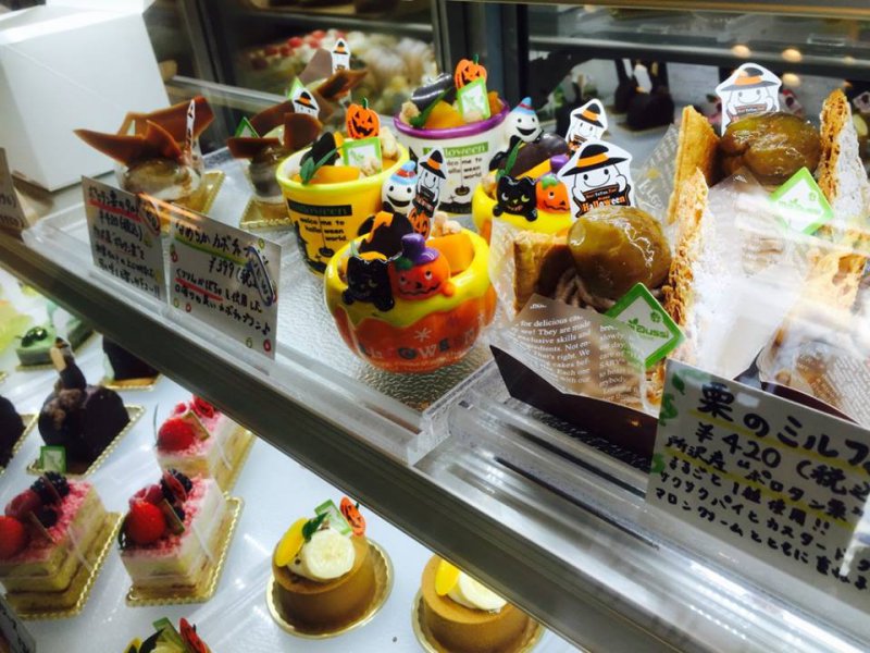 ハロウインバージョンのケーキも並んでます。（＾＾）