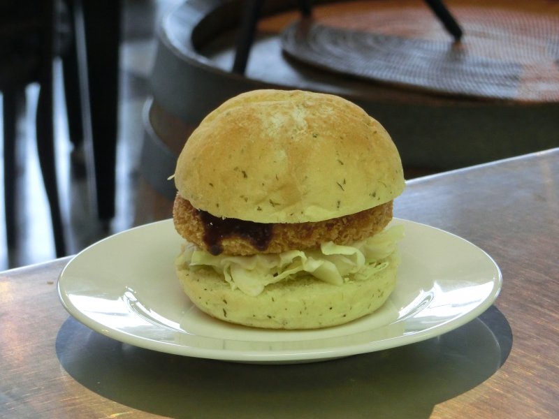 「とこロッケバーガー」￥380
