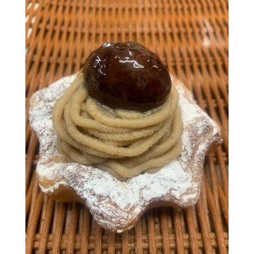 渋皮栗のモンブラン！