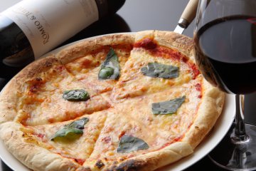 【居酒屋、食べ物系】　伊太酒場　ぷりもぴあーの　／　居酒屋　ともえ