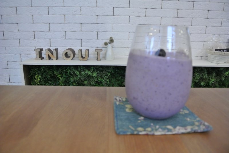 blueberry smoothie