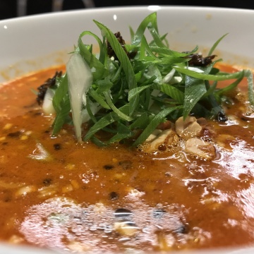 白胡麻担担麺　　900円