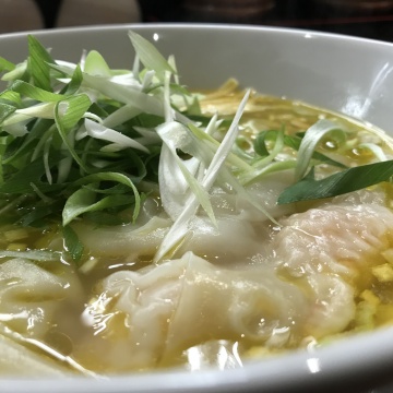 海老雲吞麺（えびわんたんめん）　1,000円