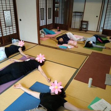 ランチヨガ