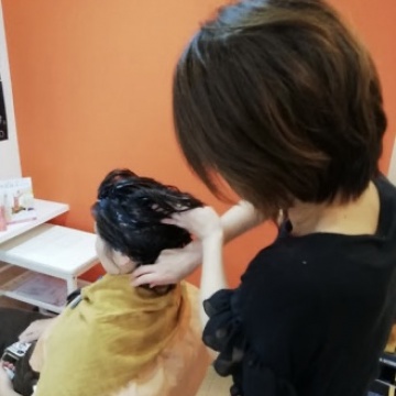 ひまわりのヘッドスパはクリームバスです
